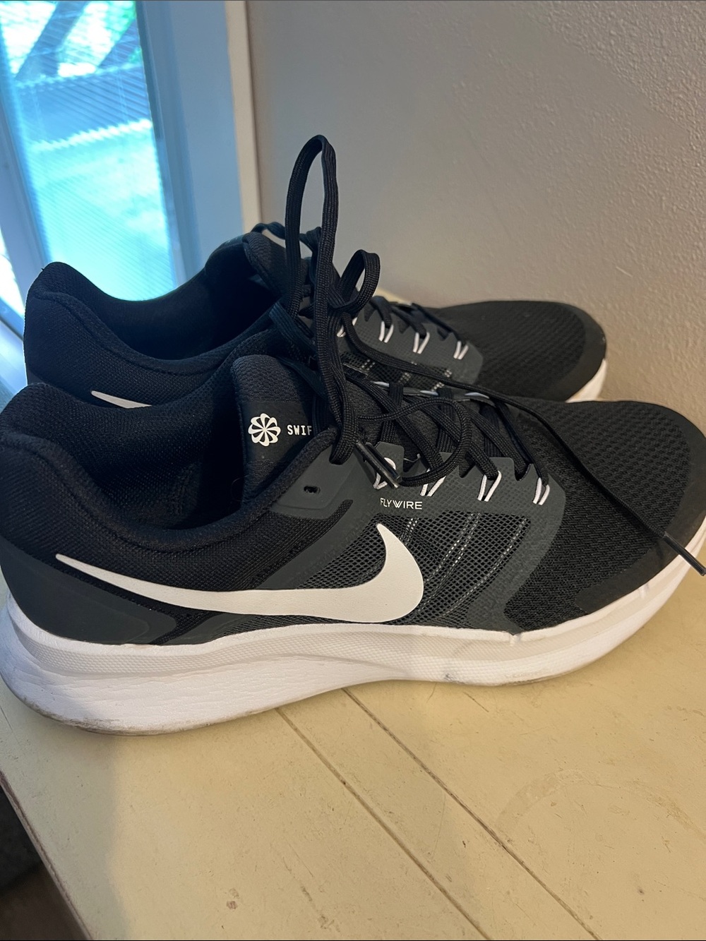 Nike Black and White Men's Athletic Running Shoes